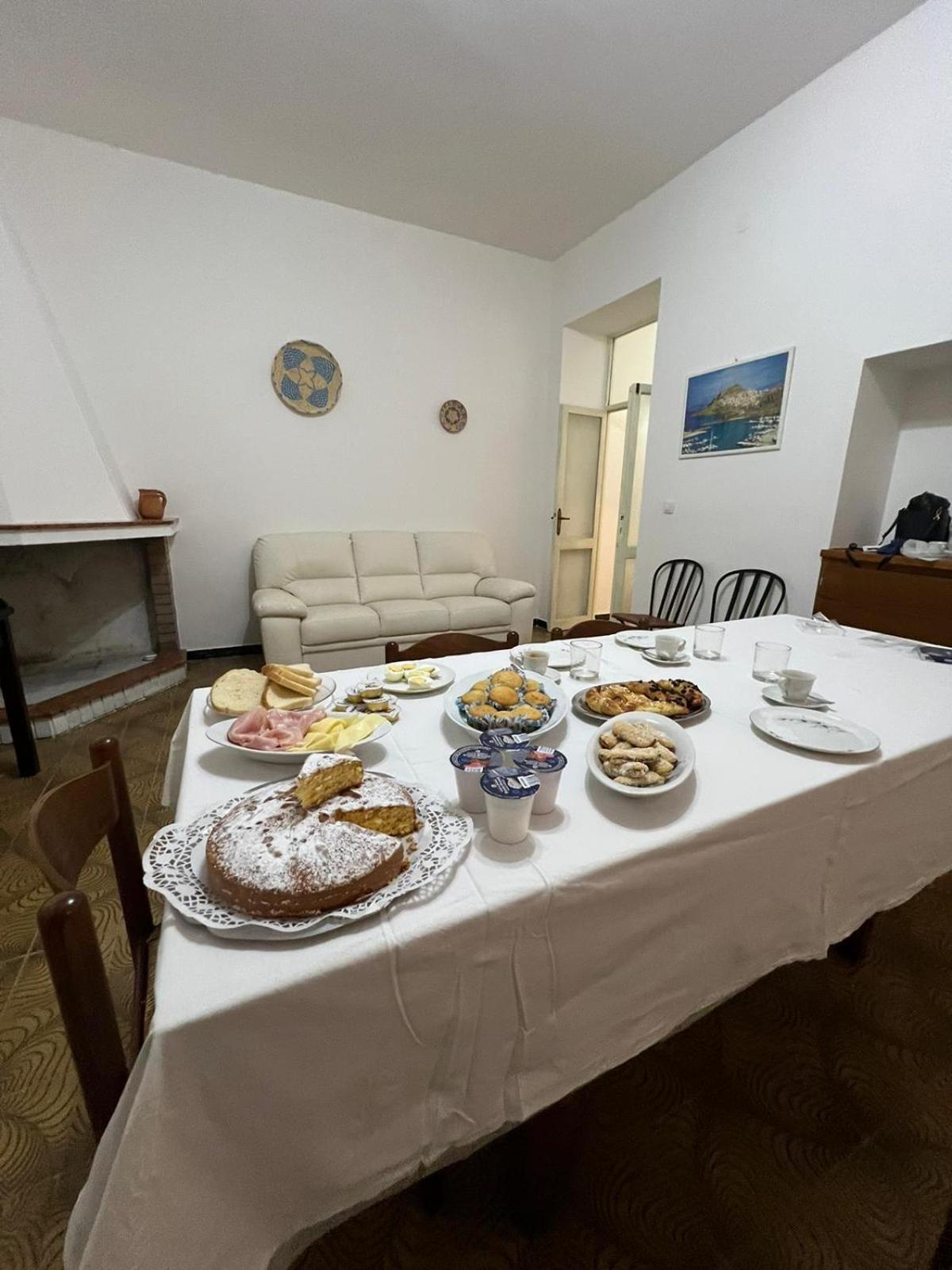 B&B Via Dei Mille Кастелсардо Екстериор снимка